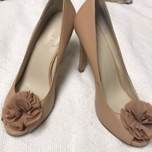 Nine West Nude Heels Size 8.5
